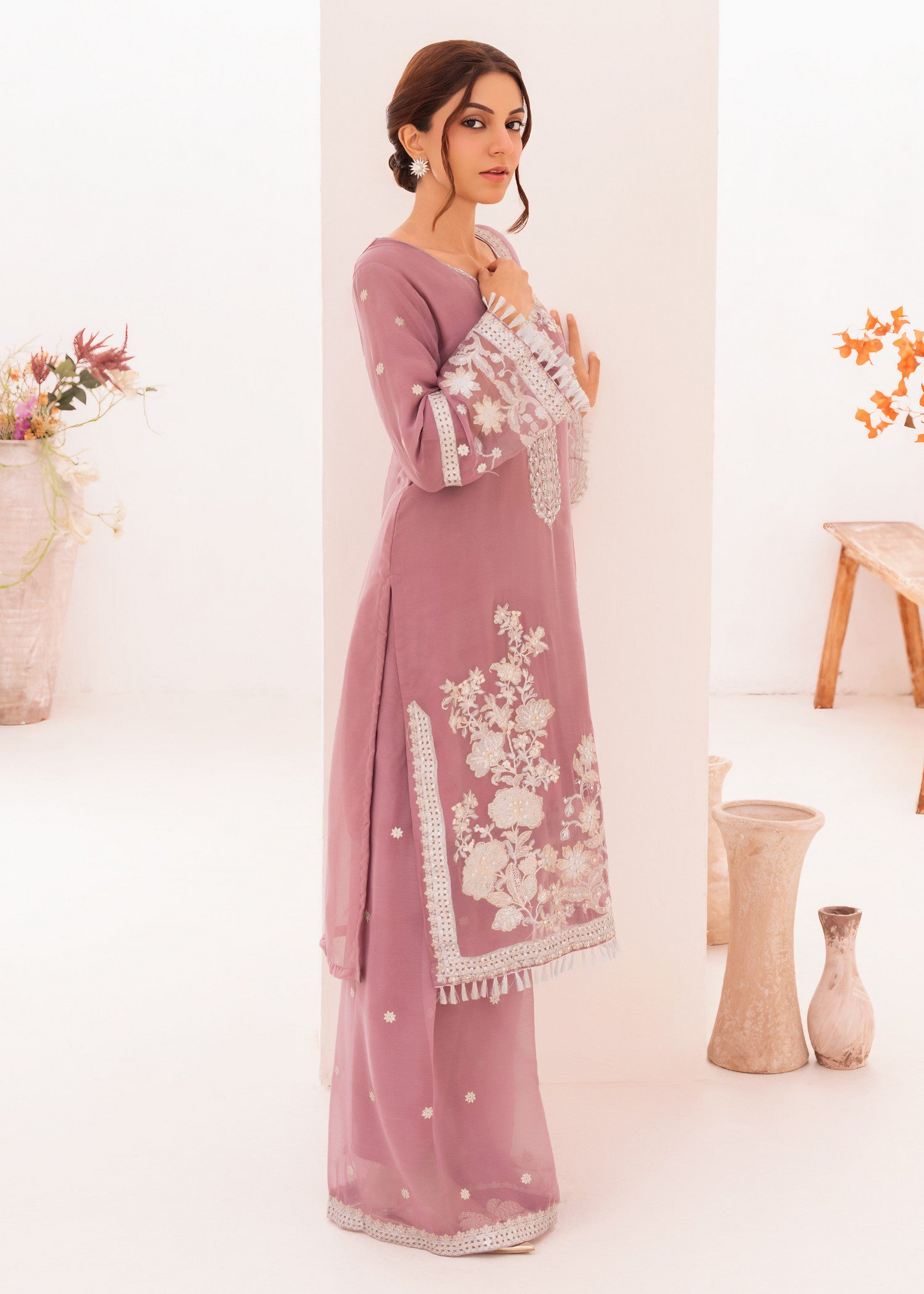 Noor Jahan – Conjunto de chiffon malva bordado